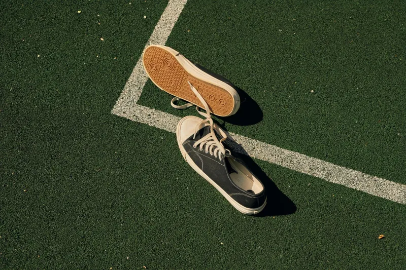 How a Sore-Footed Tennis Player Accidentally Put the Whole Country in Sneakers