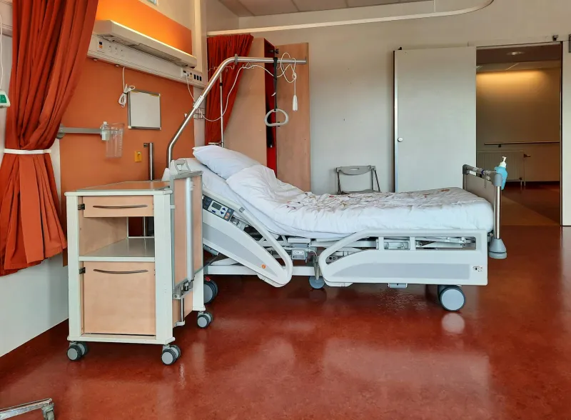 Why Every Hospital Bed Can Bend — And the Nurse Who Made It Happen